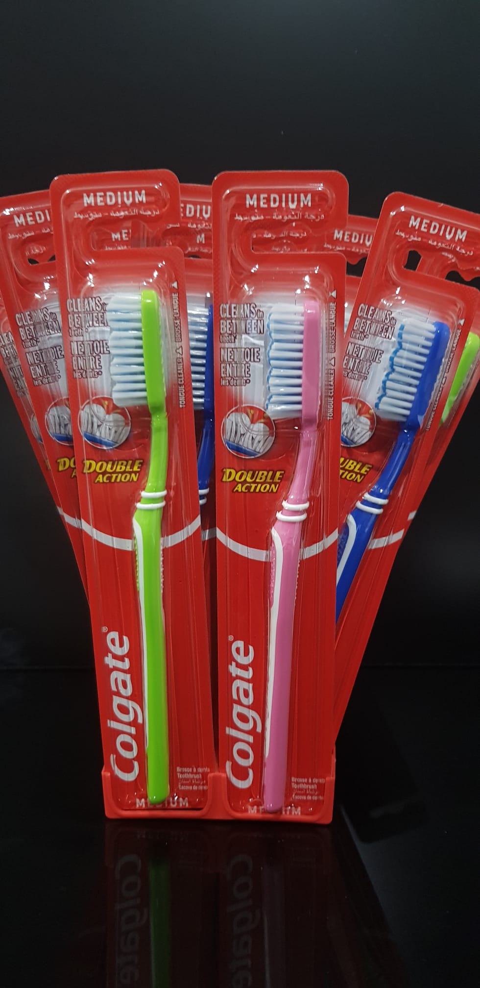 Colgate – Brosse à Dents Double Action – Medium

